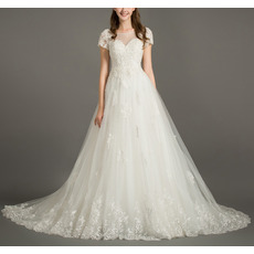 Classic Court Train Tulle Embroidery Wedding Dress with Short Sleeves